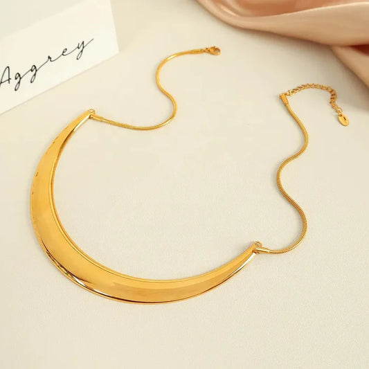 Clavicle Chain Arc Bar Choker